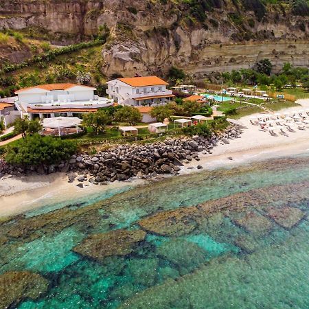 Borgo Di Riaci Beach Resort 산타도메니카 외부 사진