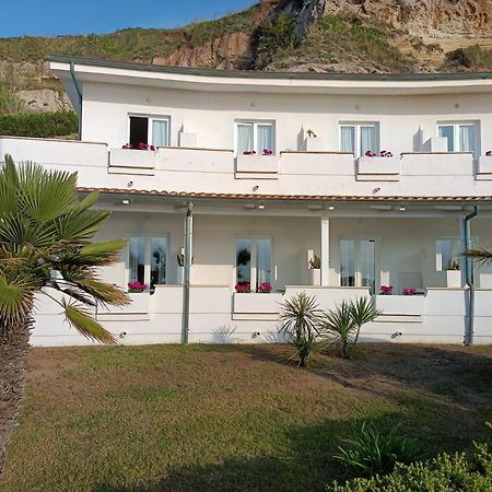 Borgo Di Riaci Beach Resort 산타도메니카 외부 사진
