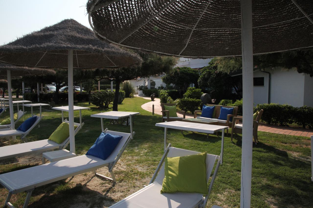 Borgo Di Riaci Beach Resort 산타도메니카 외부 사진