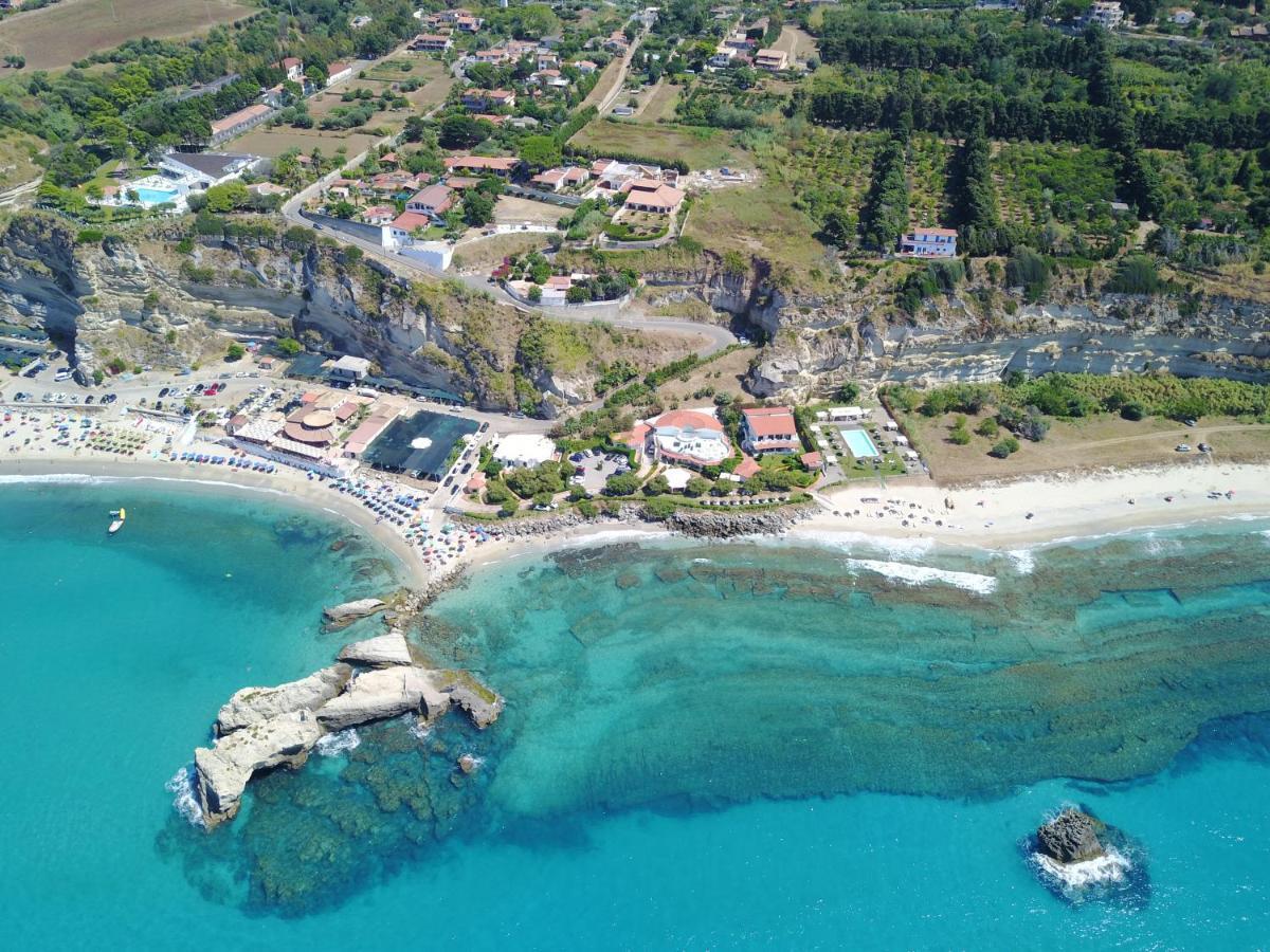 Borgo Di Riaci Beach Resort 산타도메니카 외부 사진